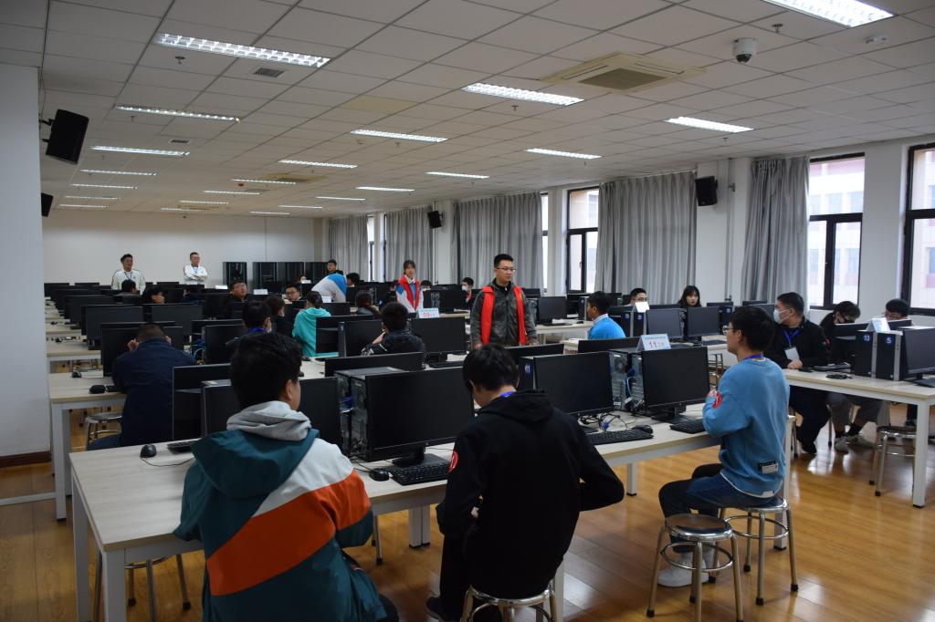 2020年陜西省高職技能大賽雙賽項(xiàng)在我院圓滿舉行，軟件技術(shù)開(kāi)發(fā)專業(yè)展現(xiàn)風(fēng)采